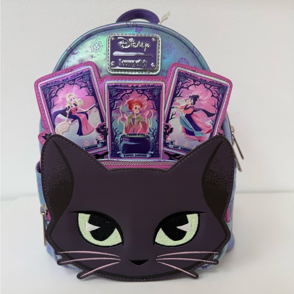 NWT Loungefly Hocus Pocus Tarot Card Binx Iridescent Mini Backpack